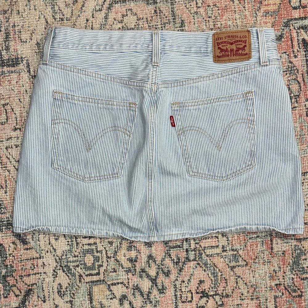 Levi's Blue and White Striped Mini Skirt - Picture 3 of 3